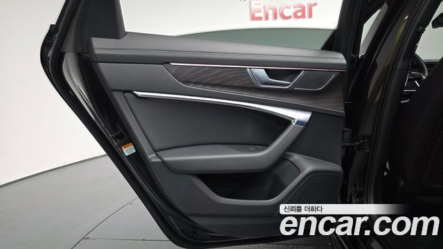 Audi A6 (C8) 45 TFSI Quattro Premium 2022 — фото 31