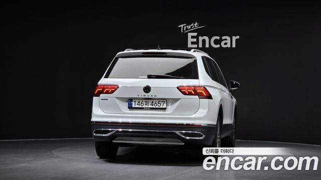 Volkswagen Tiguan Allspace 2.0 TSI Prestige 2023 — фото 4