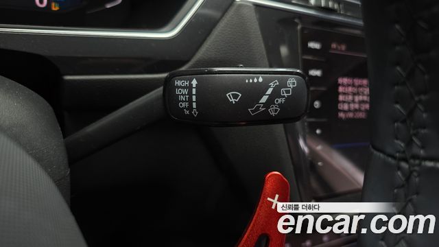 Volkswagen Tiguan Allspace 2.0 TSI Prestige 2023 — фото 28