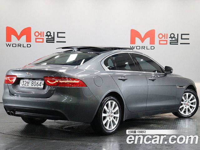 Jaguar XE 20d Perstige AWD 2018 — фото 3