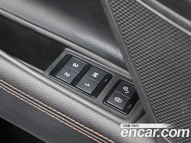 Jaguar XE 20d Perstige AWD 2018 — фото 20