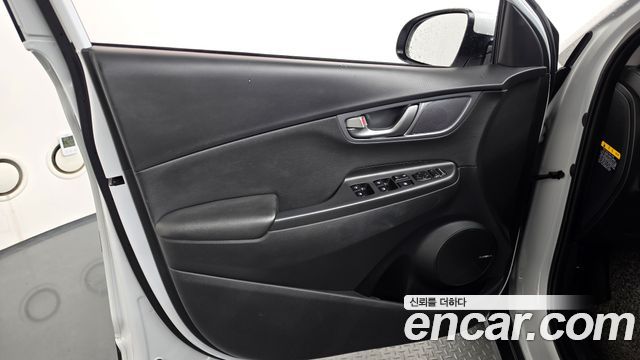 Hyundai Kona Electric Premium 2019 — фото 24