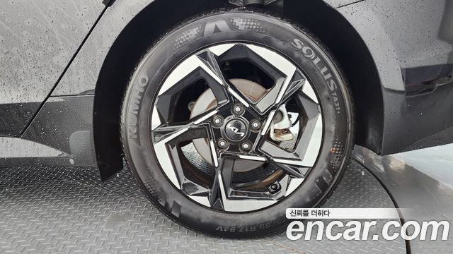 Kia K5 (III) 2.0 Prestige 2024 — фото 21