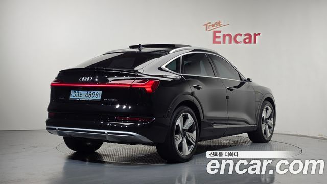 Audi e-tron 55 Quattro Sportback 2022 — фото 2