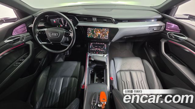 Audi e-tron 55 Quattro Sportback 2022 — фото 7