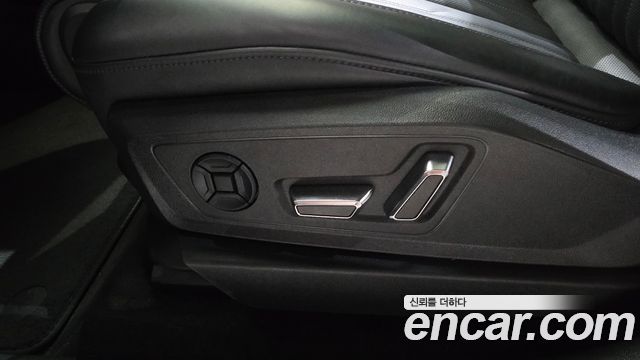 Audi e-tron 55 Quattro Sportback 2022 — фото 32