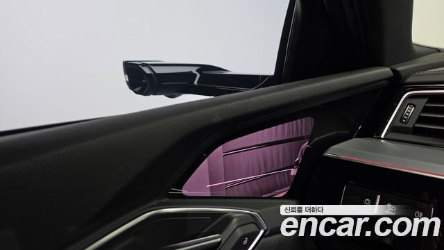 Audi e-tron 55 Quattro Sportback 2022 — фото 38