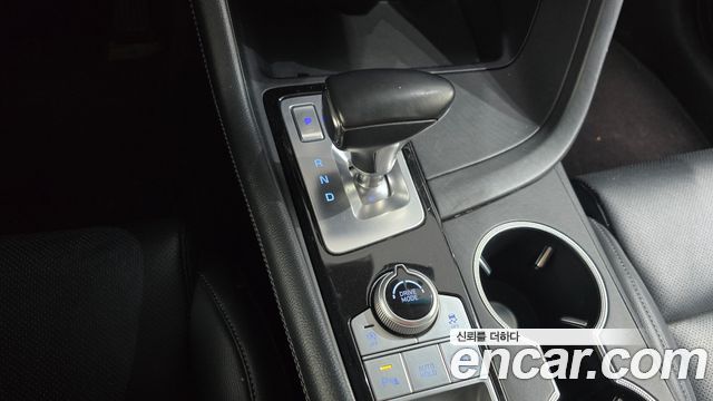 Genesis G70 Gasoline 2.0T 4WD 2022 — фото 9