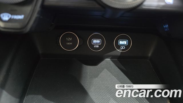 Genesis G70 Gasoline 2.0T 4WD 2022 — фото 13