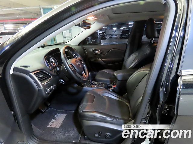 Jeep Cherokee (KL) 2.4 Longitude High AWD 2019 — фото 6