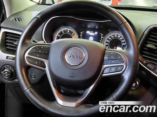 Jeep Cherokee (KL) 2.4 Longitude High AWD 2019 — фото 8