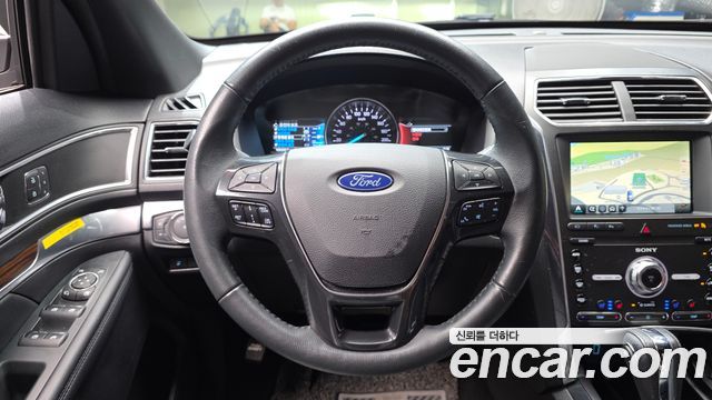 Ford Explorer 2.3 Limited 4WD 5th 2019 — фото 14