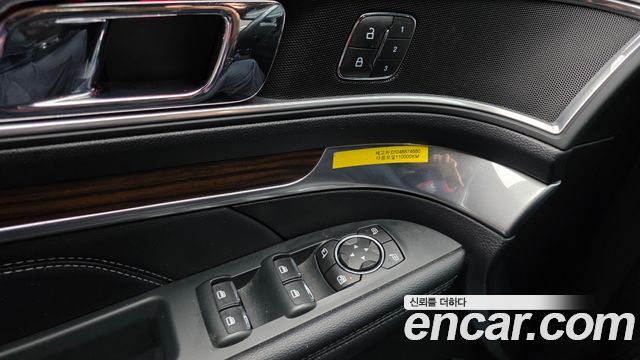 Ford Explorer 2.3 Limited 4WD 5th 2019 — фото 20