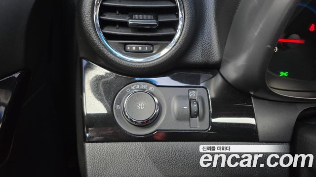 Chevrolet Orlando 2.0 Diesel LTZ Premium 2012 — фото 16
