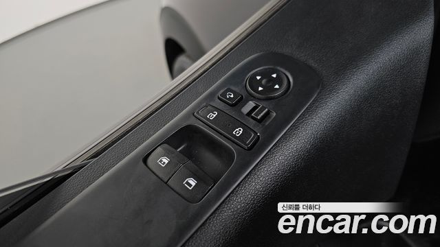 Hyundai Staria Cargo 5-Seater Smart 2023 — фото 18
