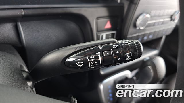 Hyundai Staria Cargo 5-Seater Smart 2023 — фото 20
