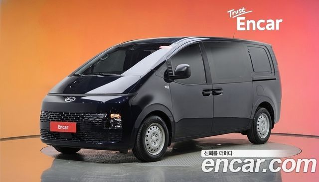 Hyundai Staria Cargo 5-Seater Smart 2023 — фото 1