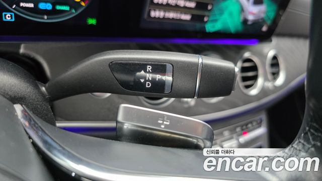 Mercedes-Benz E-Class (W213) E350 4MATIC Exclusive 2023 — фото 9