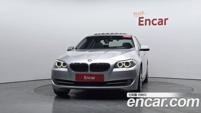 BMW 5 Series (F10) 528i 2011 — фото 3