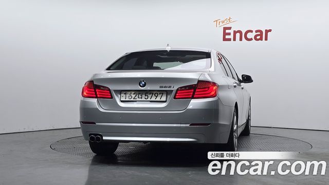 BMW 5 Series (F10) 528i 2011 — фото 4
