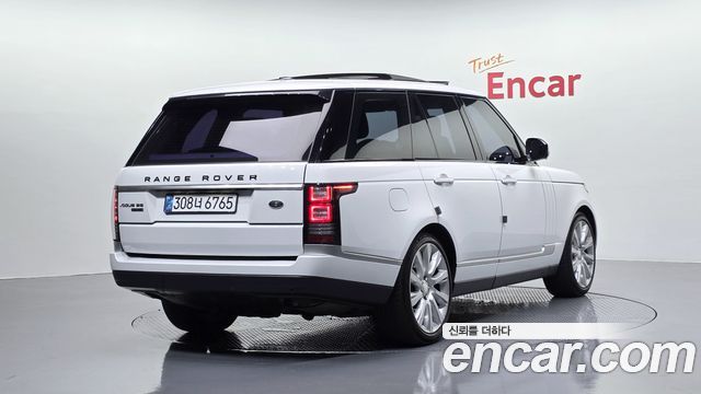 Land Rover Range Rover (IV) 4.4 SDV8 Vogue SE DIESEL 2014 — фото 2