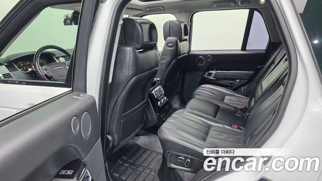 Land Rover Range Rover (IV) 4.4 SDV8 Vogue SE DIESEL 2014 — фото 16