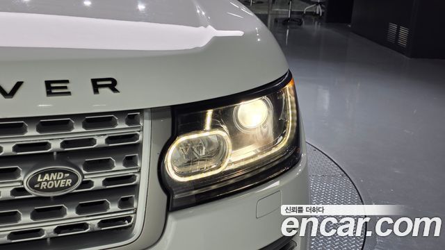 Land Rover Range Rover (IV) 4.4 SDV8 Vogue SE DIESEL 2014 — фото 28