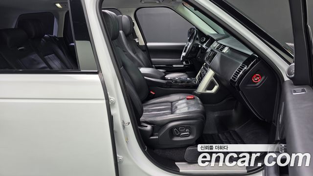 Land Rover Range Rover (IV) 4.4 SDV8 Vogue SE DIESEL 2014 — фото 32