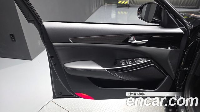 Kia K7 Premier Hybrid Prestige 2020 — фото 24
