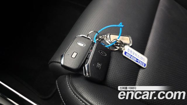 Kia K7 Premier Hybrid Prestige 2020 — фото 30