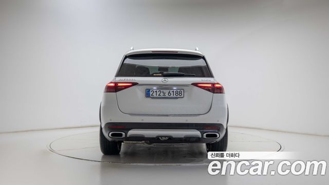 Mercedes-Benz GLE-Class (W167) GLE300d 4MATIC 2024 — фото 4