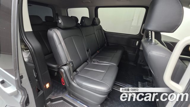 Hyundai Staria Tourer 11-Seater Modern 2024 — фото 18