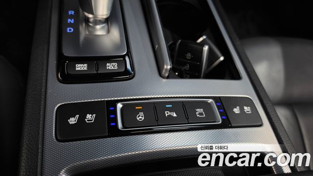 Genesis G80 3.3 GDI AWD Luxury 2018 — фото 40