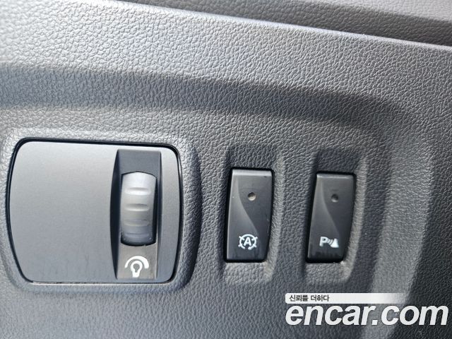 Renault Korea QM3 RE 2019 — фото 16