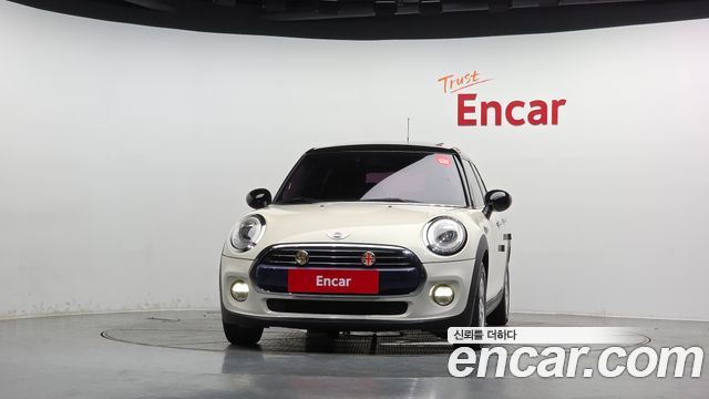 MINI Cooper D 5Door Mid 3rd 2016 — фото 3