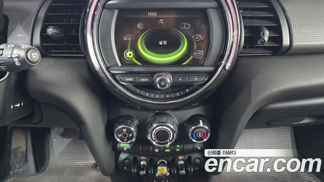 MINI Cooper D 5Door Mid 3rd 2016 — фото 14