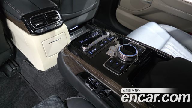 Genesis G90 3.8 Luxury 2020 — фото 34