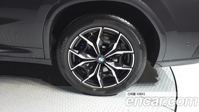 BMW X4 (G02) xDrive20i M Sport 2023 — фото 27
