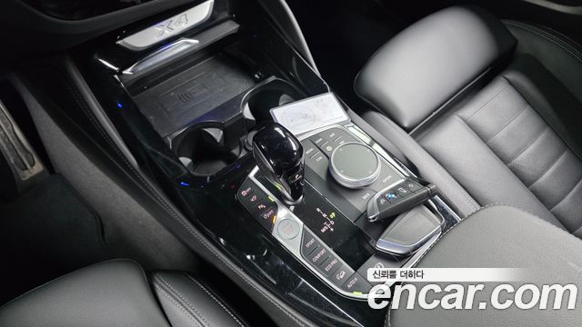 BMW X4 (G02) xDrive20i M Sport 2024 — фото 9