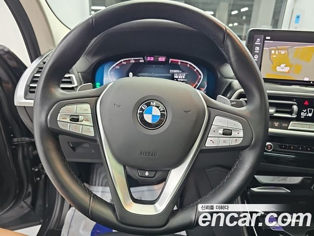 BMW X4 (G02) xDrive20i xLine 2023 — фото 9