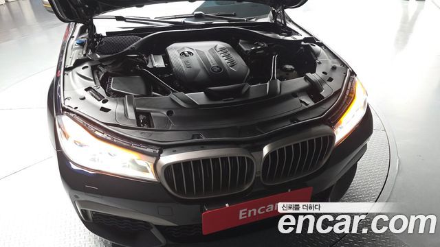 BMW 7 Series (G11) 740Ld xDrive M Sport 2018 — фото 6