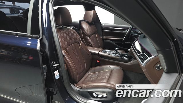 BMW 7 Series (G11) 740Ld xDrive M Sport 2018 — фото 26