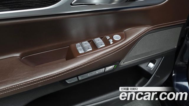BMW 7 Series (G11) 740Ld xDrive M Sport 2018 — фото 29