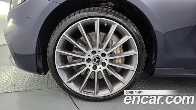 Mercedes-Benz E-Class (W213) E350 4MATIC AMG Line 2022 — фото 5
