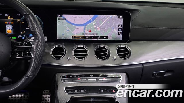 Mercedes-Benz E-Class (W213) E350 4MATIC AMG Line 2022 — фото 12