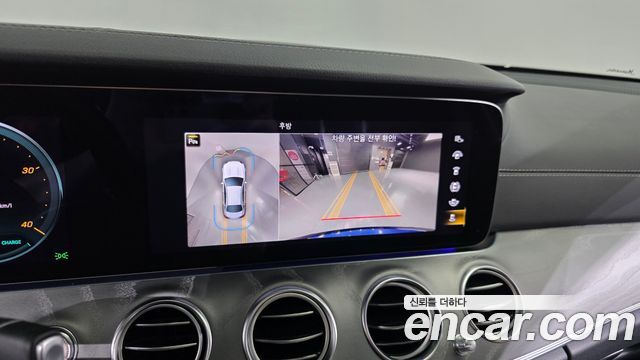 Mercedes-Benz E-Class (W213) E350 4MATIC AMG Line 2022 — фото 14