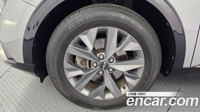 Kia Sportage (V) Diesel 2.0 2WD Nobleless 2022 — фото 5