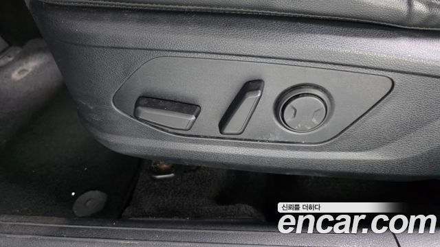 Kia Sportage (V) Diesel 2.0 2WD Nobleless 2022 — фото 31