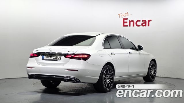 Mercedes-Benz E-Class (W213) E220d 4MATIC Exclusive 2021 — фото 2