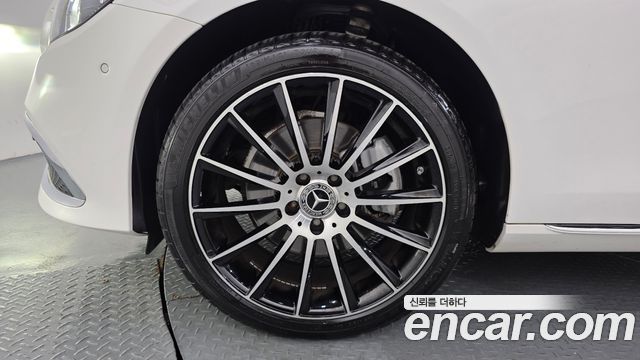 Mercedes-Benz E-Class (W213) E220d 4MATIC Exclusive 2021 — фото 5